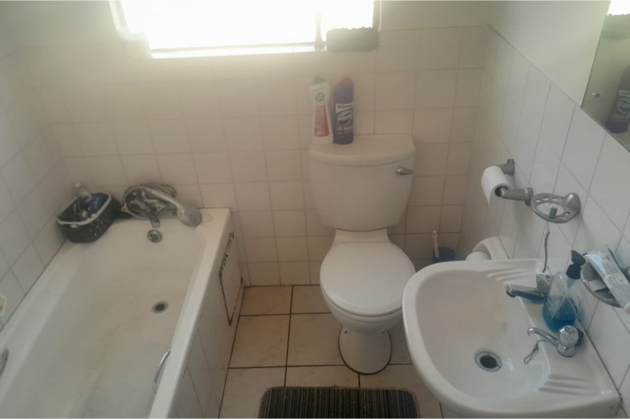 2 Bedroom Property for Sale in Rembrandt Ridge Gauteng