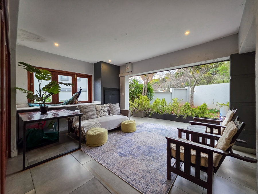 4 Bedroom Property for Sale in Faerie Glen Gauteng