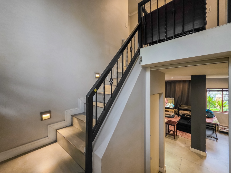 4 Bedroom Property for Sale in Faerie Glen Gauteng