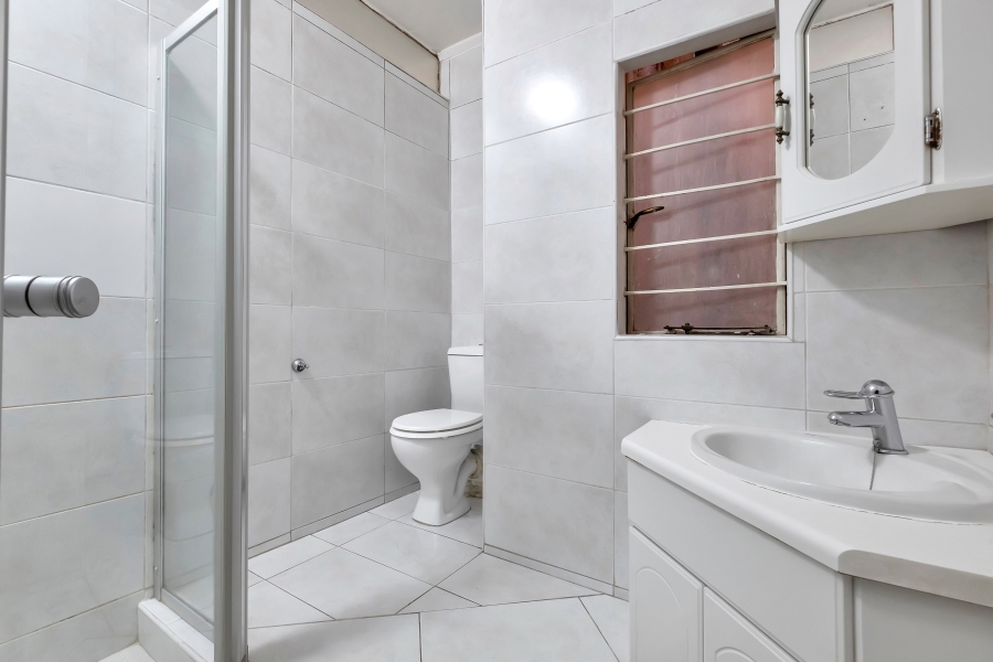 2 Bedroom Property for Sale in Illovo Gauteng