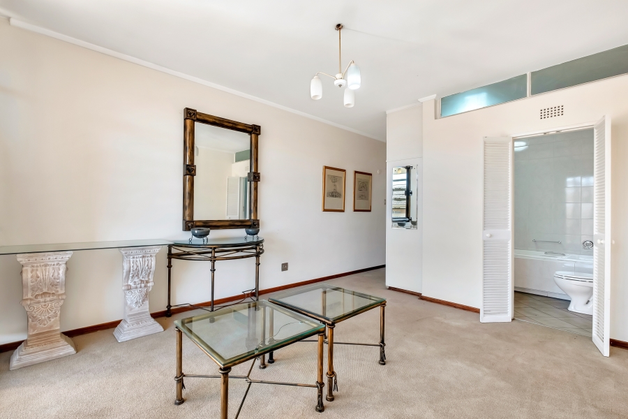 2 Bedroom Property for Sale in Illovo Gauteng