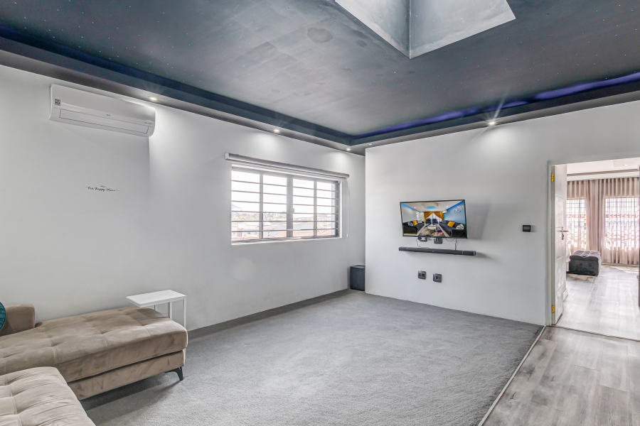 4 Bedroom Property for Sale in Marlboro Gardens Gauteng