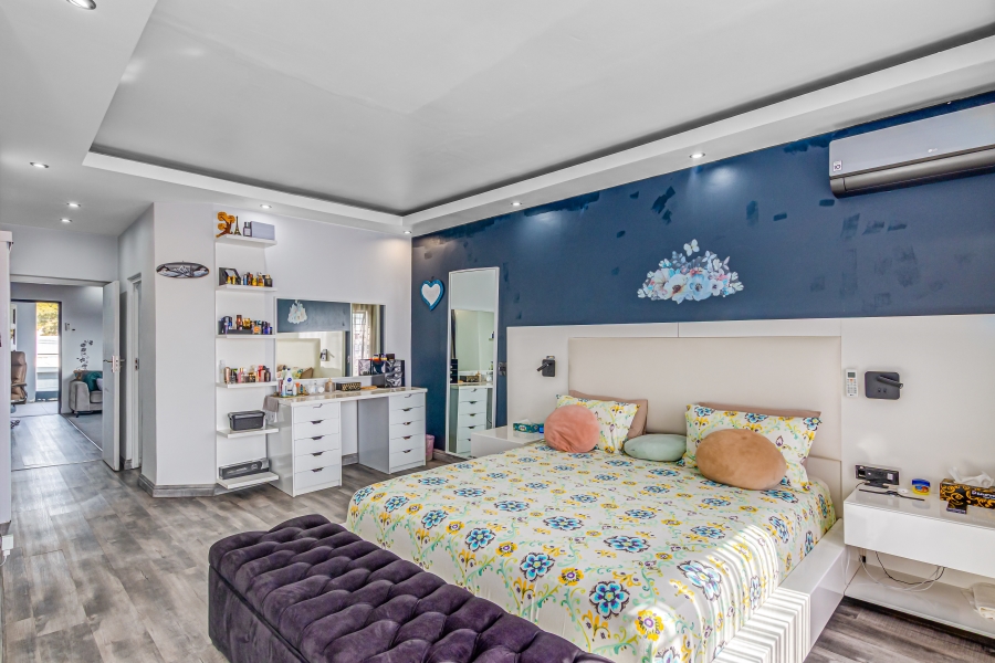 4 Bedroom Property for Sale in Marlboro Gardens Gauteng