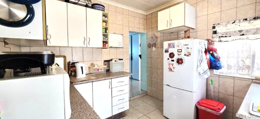 4 Bedroom Property for Sale in Moregloed Gauteng