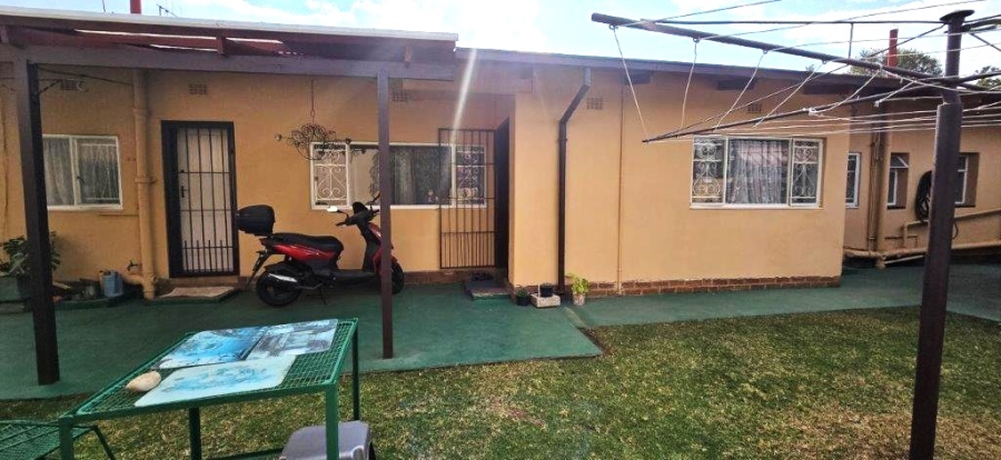 4 Bedroom Property for Sale in Moregloed Gauteng