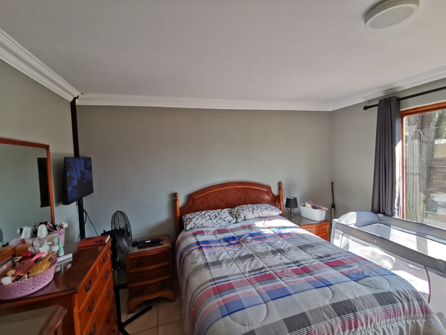 4 Bedroom Property for Sale in Brackenhurst Gauteng