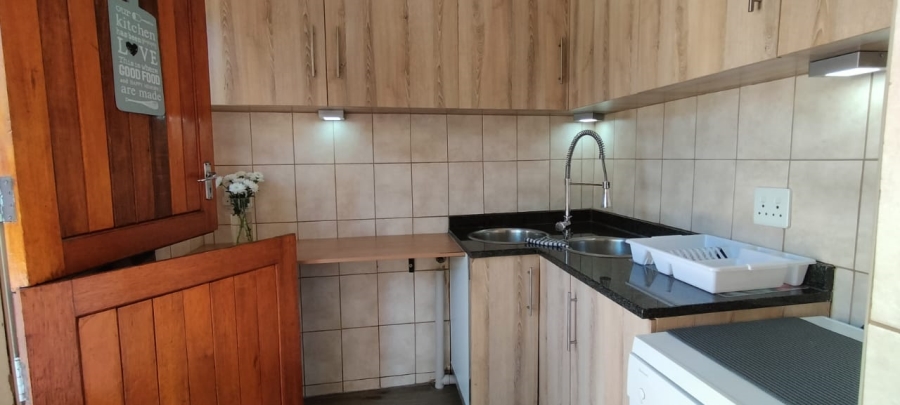 4 Bedroom Property for Sale in Greenhills Gauteng