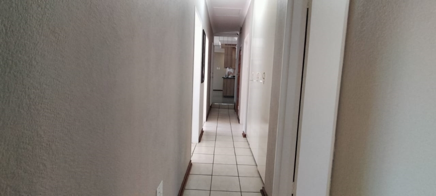 4 Bedroom Property for Sale in Greenhills Gauteng