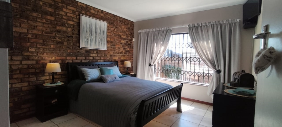 4 Bedroom Property for Sale in Greenhills Gauteng