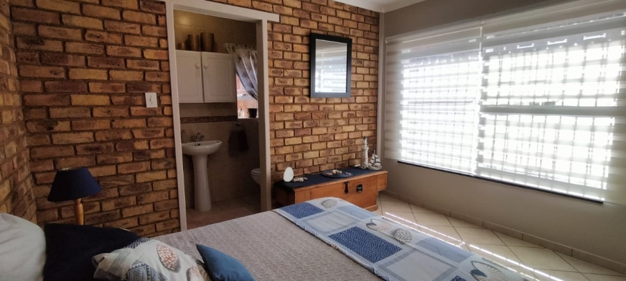 4 Bedroom Property for Sale in Greenhills Gauteng
