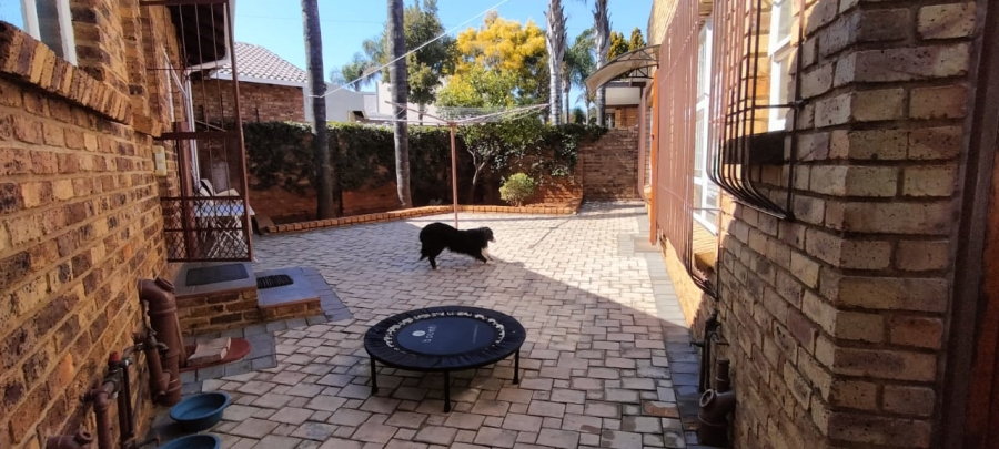 4 Bedroom Property for Sale in Greenhills Gauteng