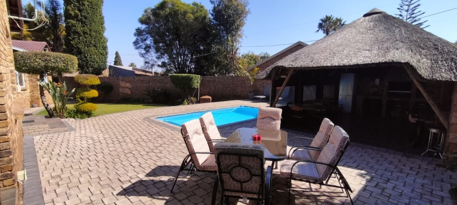 4 Bedroom Property for Sale in Greenhills Gauteng