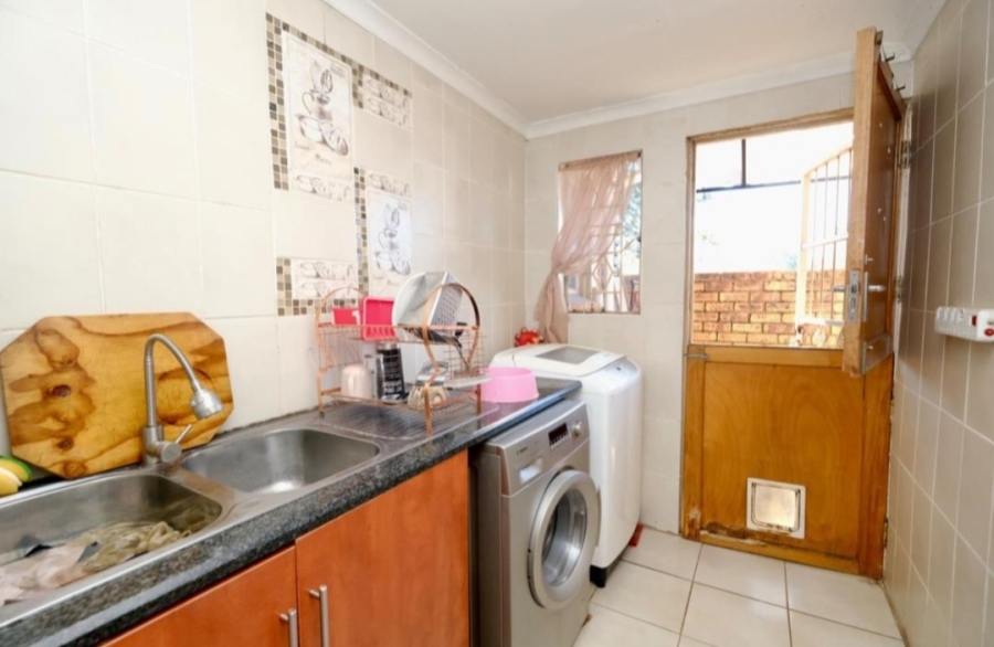 2 Bedroom Property for Sale in New State Areas Gauteng