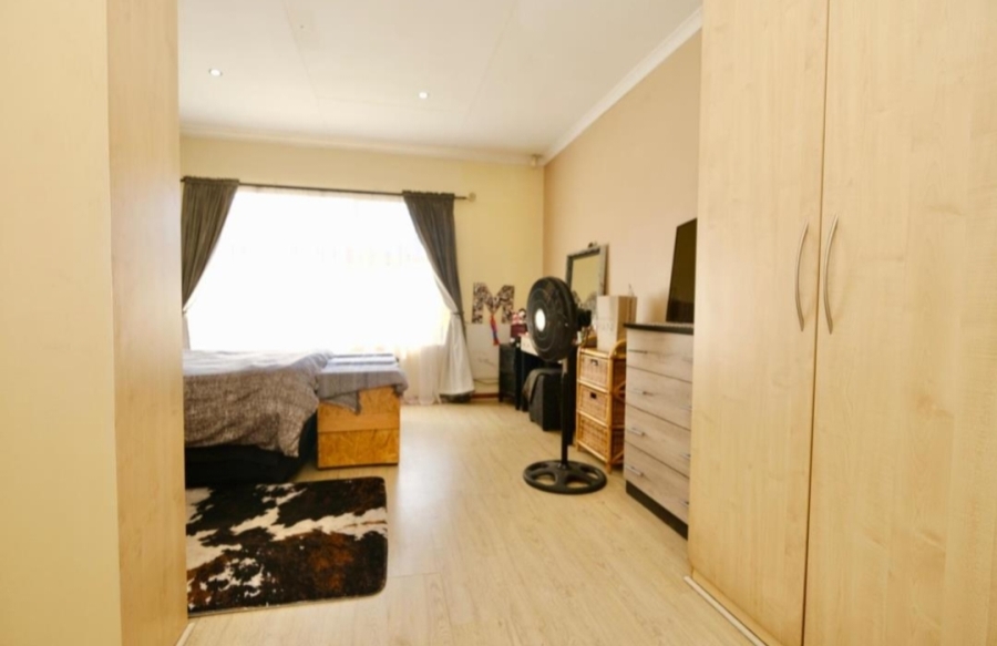 2 Bedroom Property for Sale in New State Areas Gauteng