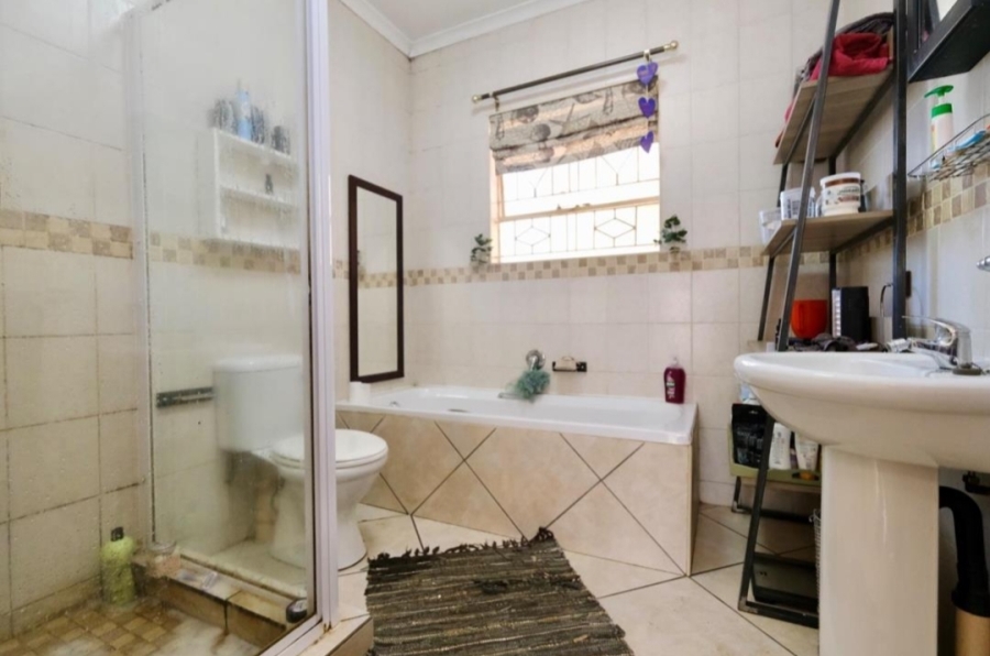 2 Bedroom Property for Sale in New State Areas Gauteng