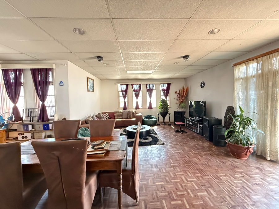 8 Bedroom Property for Sale in Rosettenville Gauteng