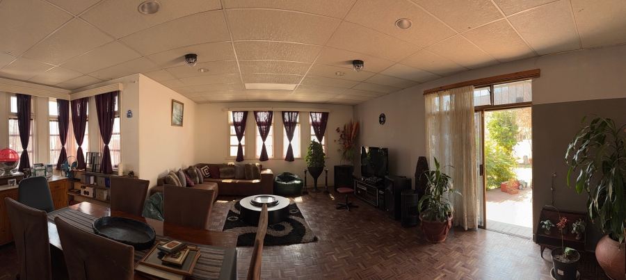 8 Bedroom Property for Sale in Rosettenville Gauteng