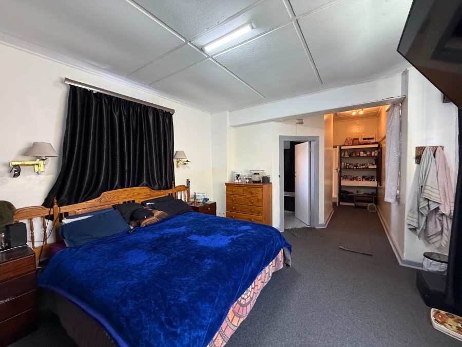 8 Bedroom Property for Sale in Rosettenville Gauteng