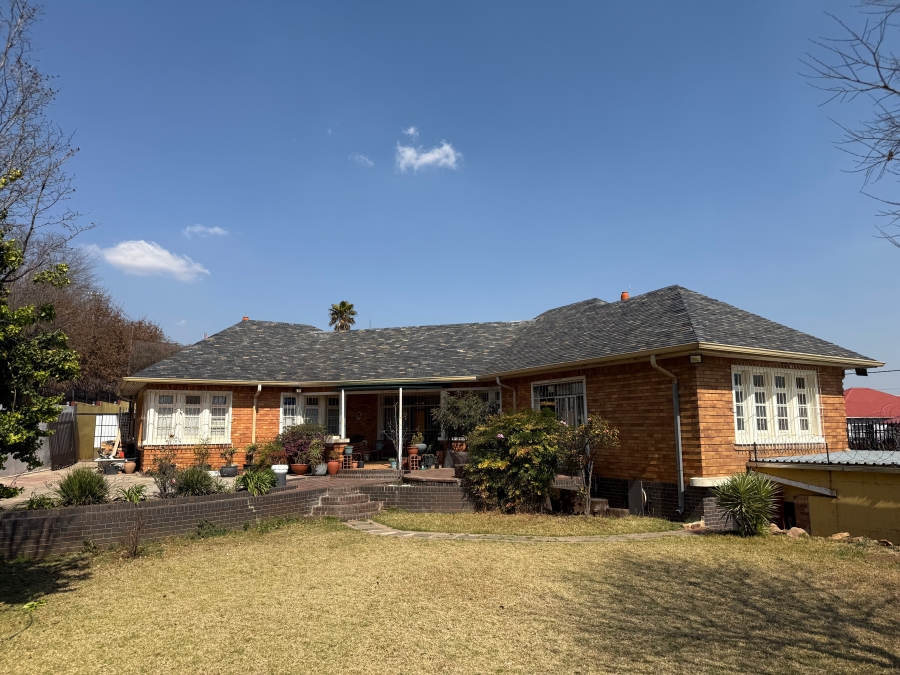 8 Bedroom Property for Sale in Rosettenville Gauteng