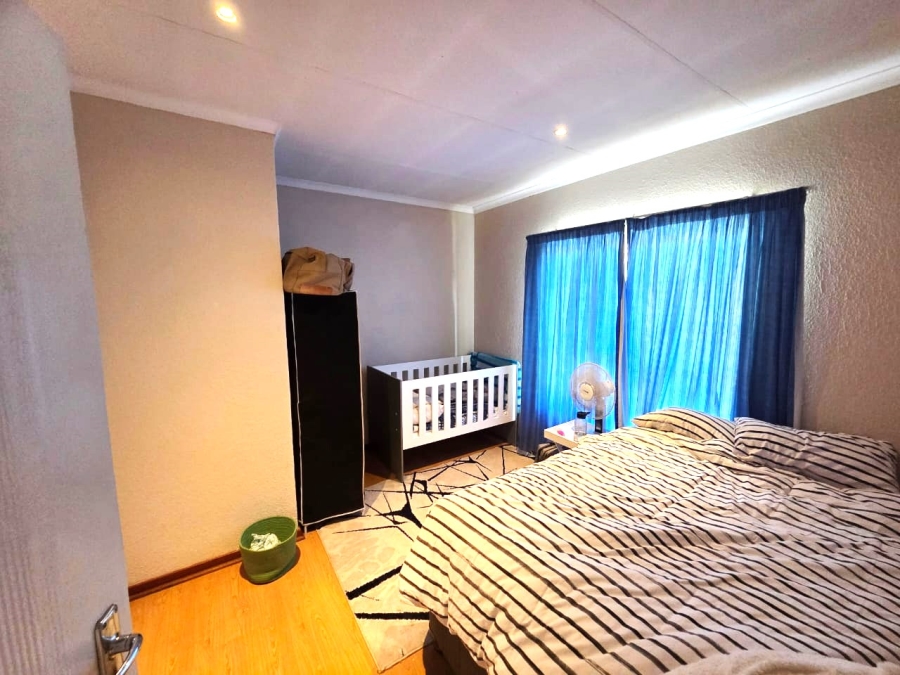 2 Bedroom Property for Sale in Annlin Gauteng