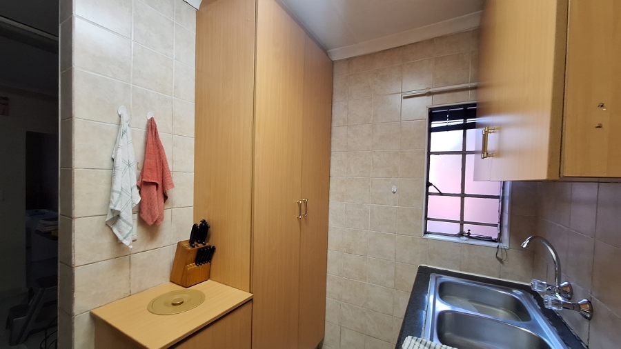 To Let 3 Bedroom Property for Rent in Thatchfield Manor Gauteng