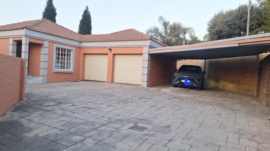 To Let 3 Bedroom Property for Rent in Thatchfield Manor Gauteng