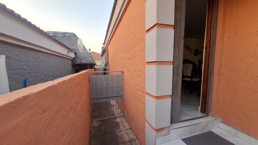 To Let 3 Bedroom Property for Rent in Thatchfield Manor Gauteng