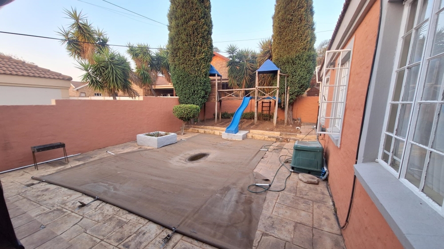 To Let 3 Bedroom Property for Rent in Thatchfield Manor Gauteng