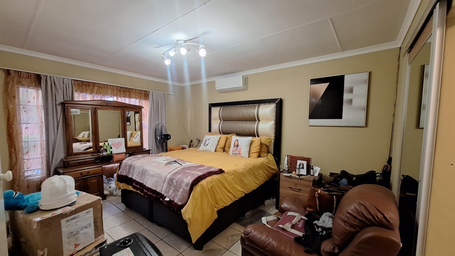 To Let 3 Bedroom Property for Rent in Thatchfield Manor Gauteng
