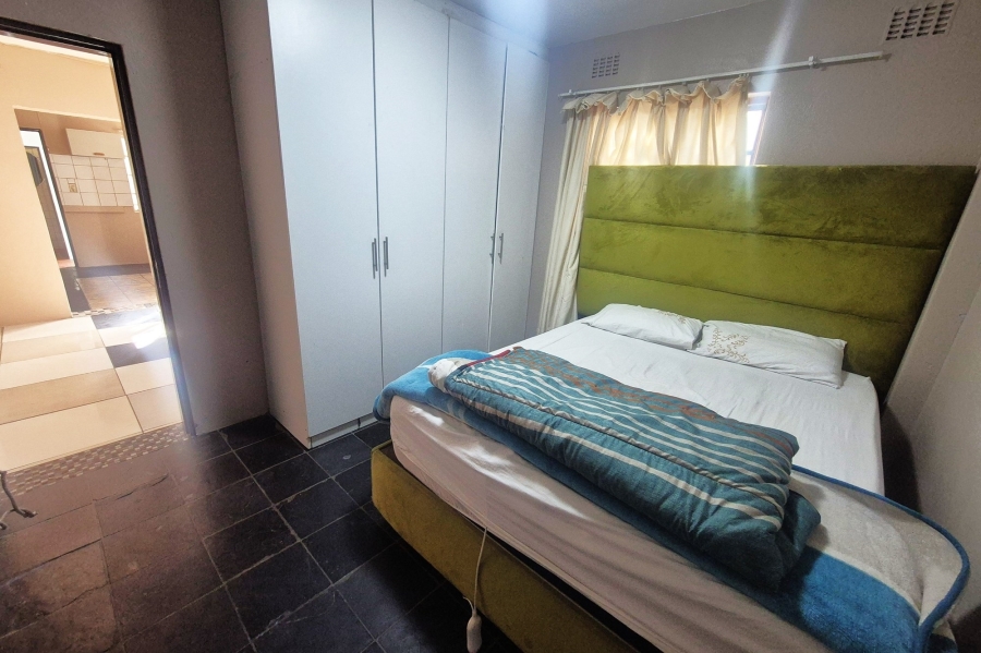 To Let 1 Bedroom Property for Rent in Johannesburg North Gauteng