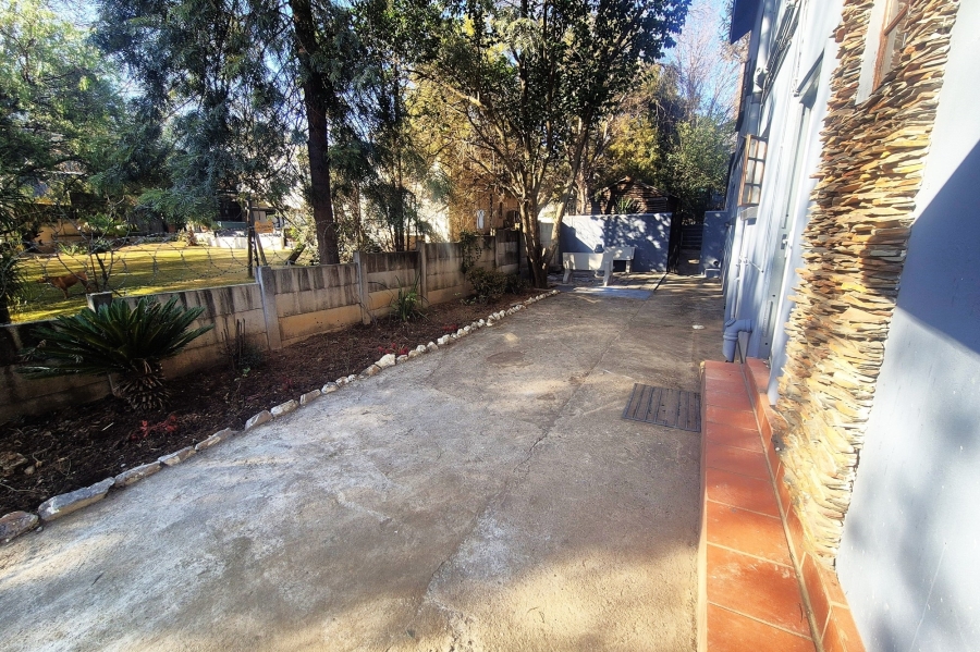 To Let 1 Bedroom Property for Rent in Johannesburg North Gauteng