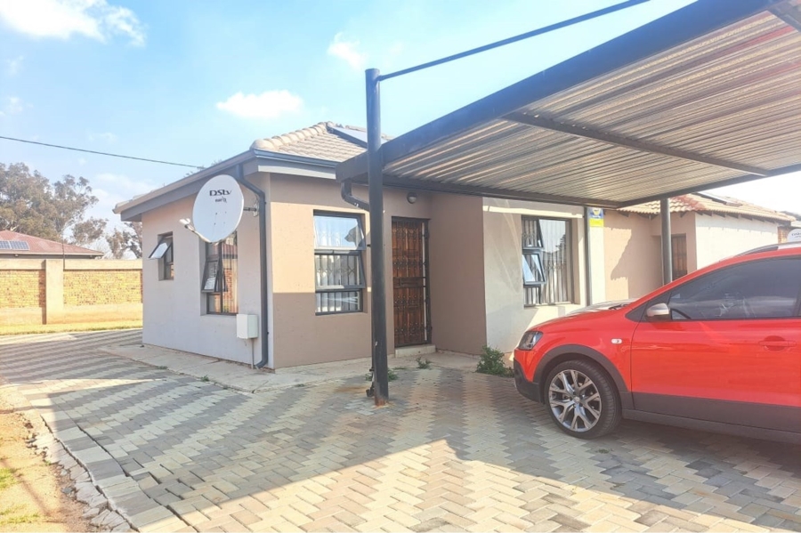 To Let 2 Bedroom Property for Rent in Daggafontein Gauteng