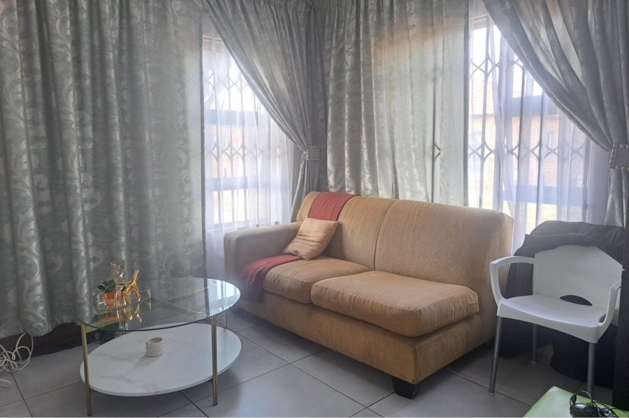 To Let 2 Bedroom Property for Rent in Daggafontein Gauteng