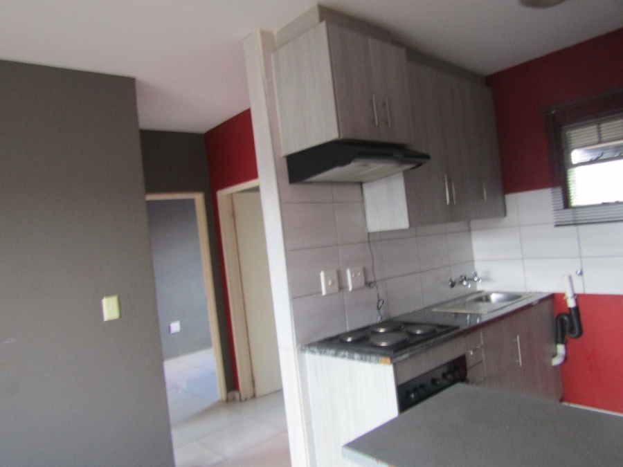 2 Bedroom Property for Sale in Fleurhof Gauteng