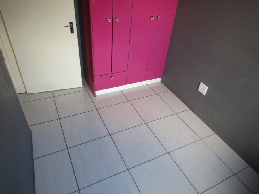 2 Bedroom Property for Sale in Fleurhof Gauteng