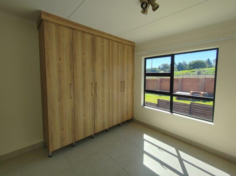 To Let 2 Bedroom Property for Rent in Modderfontein Gauteng