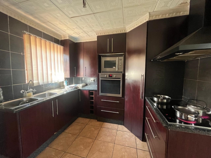 3 Bedroom Property for Sale in Danville Gauteng
