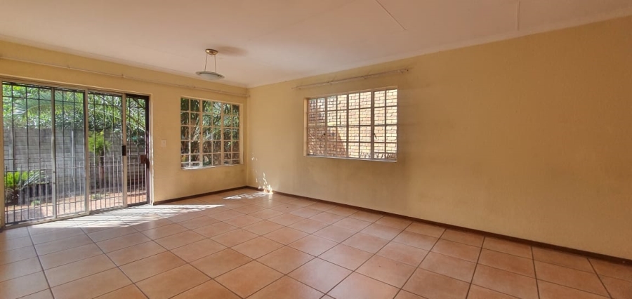 3 Bedroom Property for Sale in Denlee Gauteng