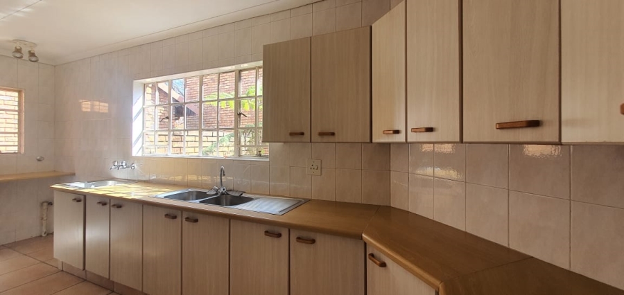 3 Bedroom Property for Sale in Denlee Gauteng