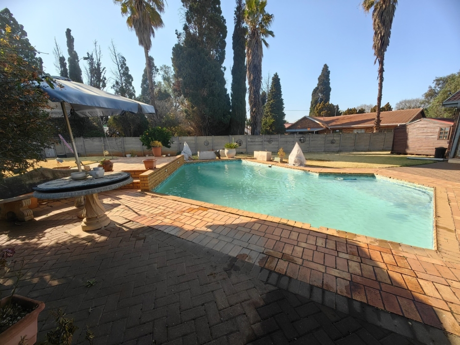 3 Bedroom Property for Sale in Bonanne Gauteng