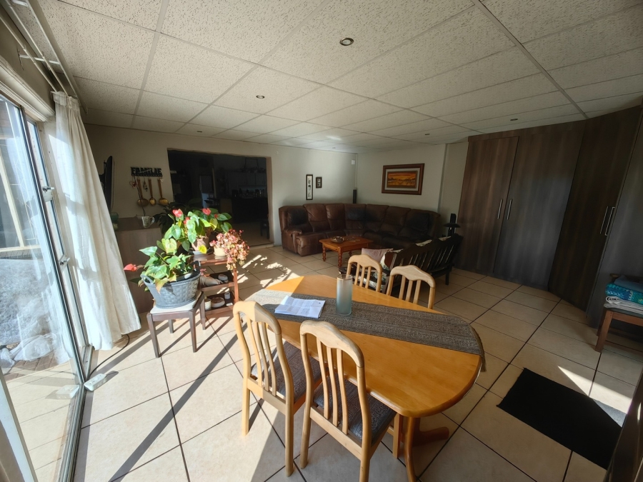 3 Bedroom Property for Sale in Bonanne Gauteng