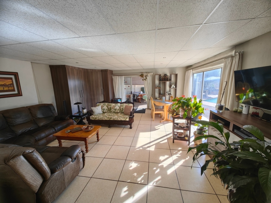 3 Bedroom Property for Sale in Bonanne Gauteng