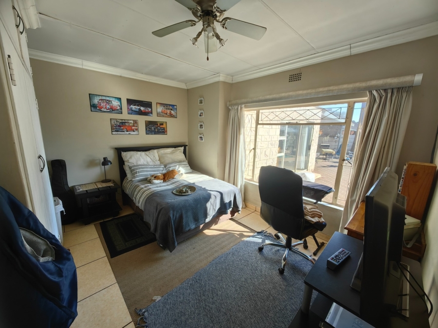 3 Bedroom Property for Sale in Bonanne Gauteng