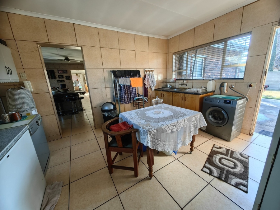 3 Bedroom Property for Sale in Bonanne Gauteng