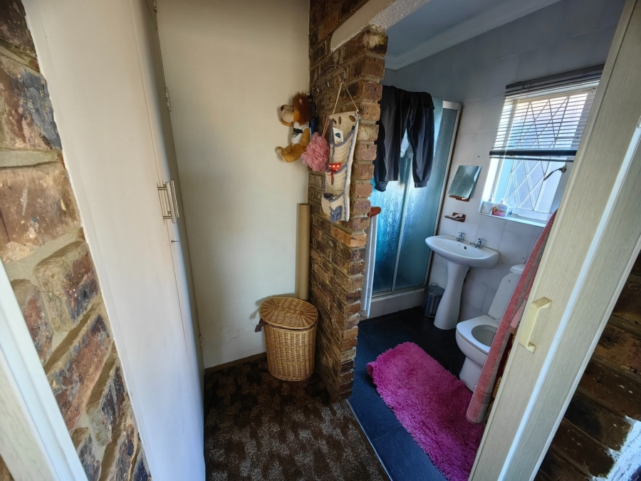3 Bedroom Property for Sale in Bonanne Gauteng