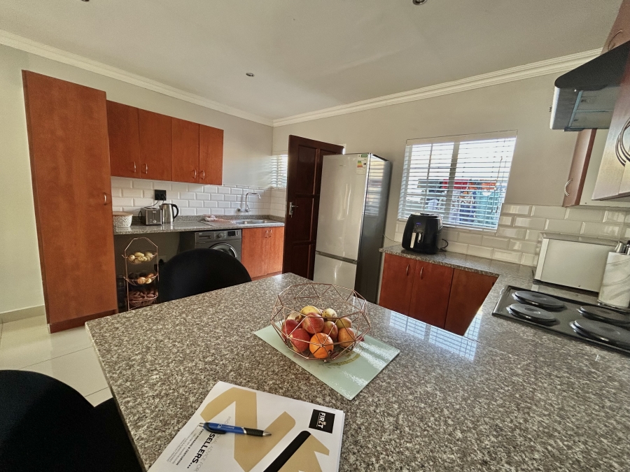 2 Bedroom Property for Sale in Halfway Gardens Gauteng