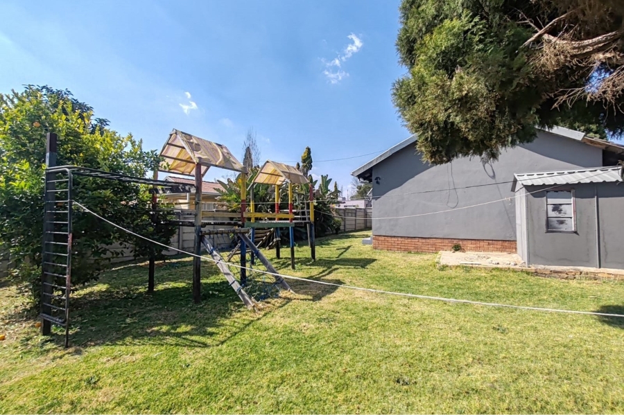 3 Bedroom Property for Sale in Noordwyk Gauteng
