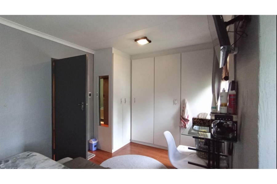 2 Bedroom Property for Sale in Lyndhurst Gauteng