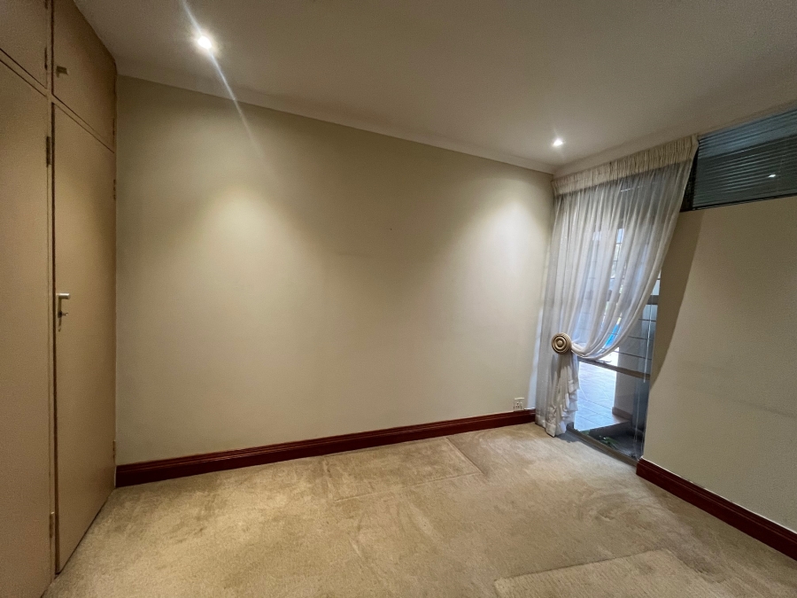 5 Bedroom Property for Sale in Rietvalleirand Gauteng