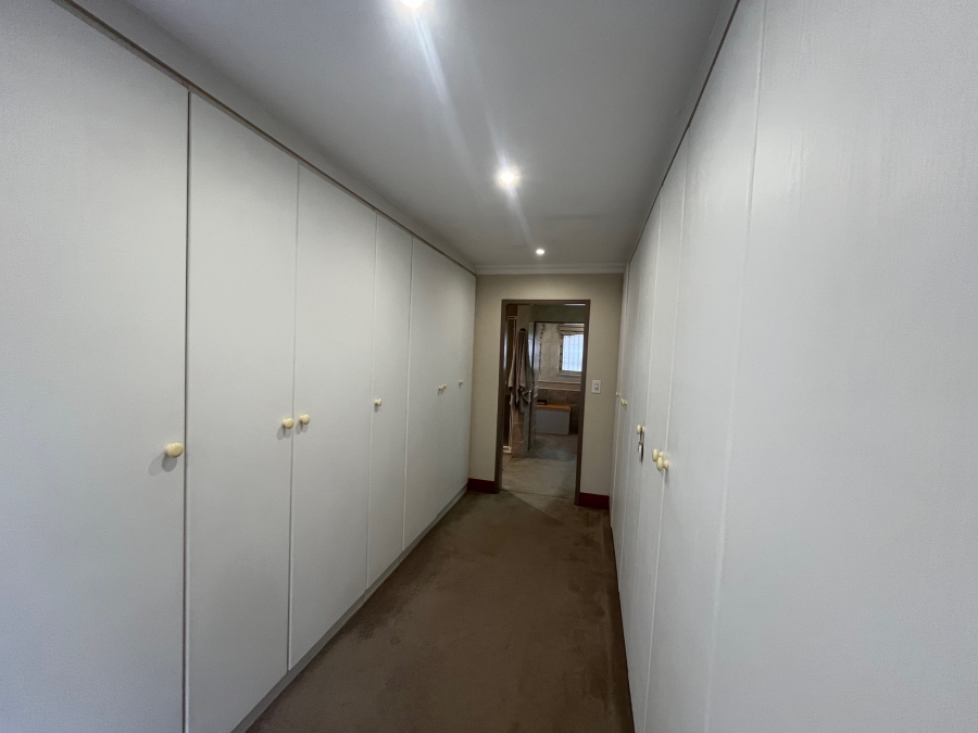 5 Bedroom Property for Sale in Rietvalleirand Gauteng